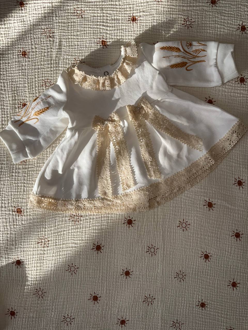 Luxury White Baby Dress Set with Lace & Bow Accessories - Size 56 EU (newborn)